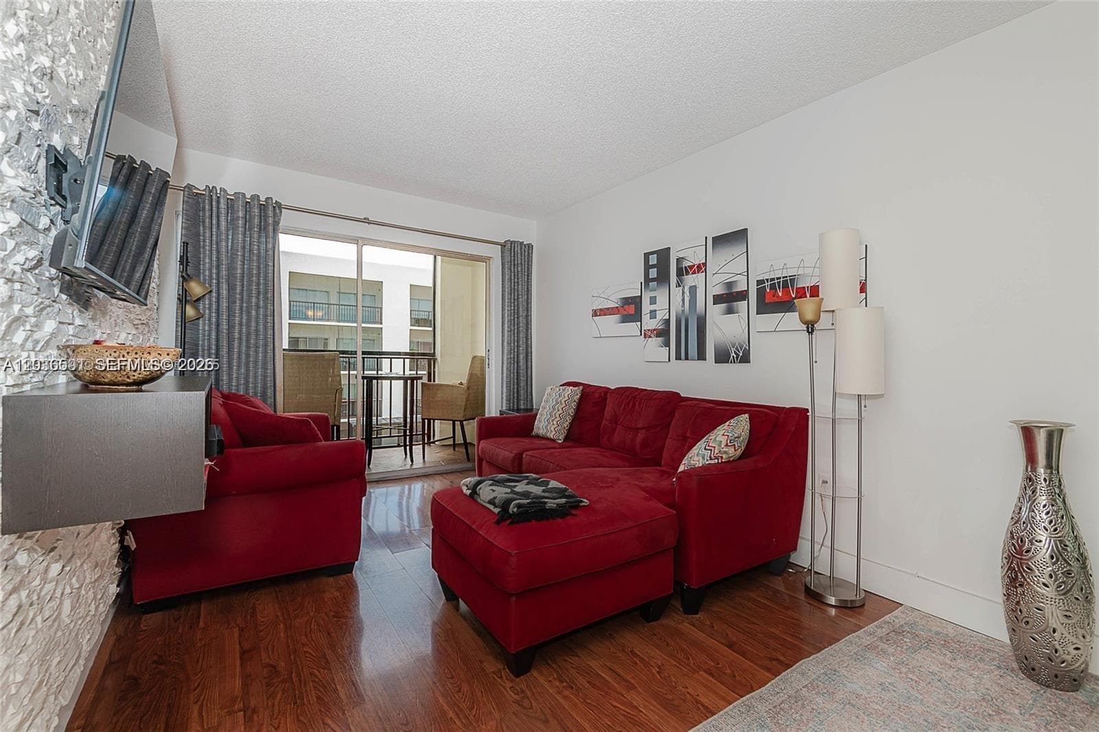 201 178th Dr # 426, Sunny Isles Beach, FL 33160 photo 4