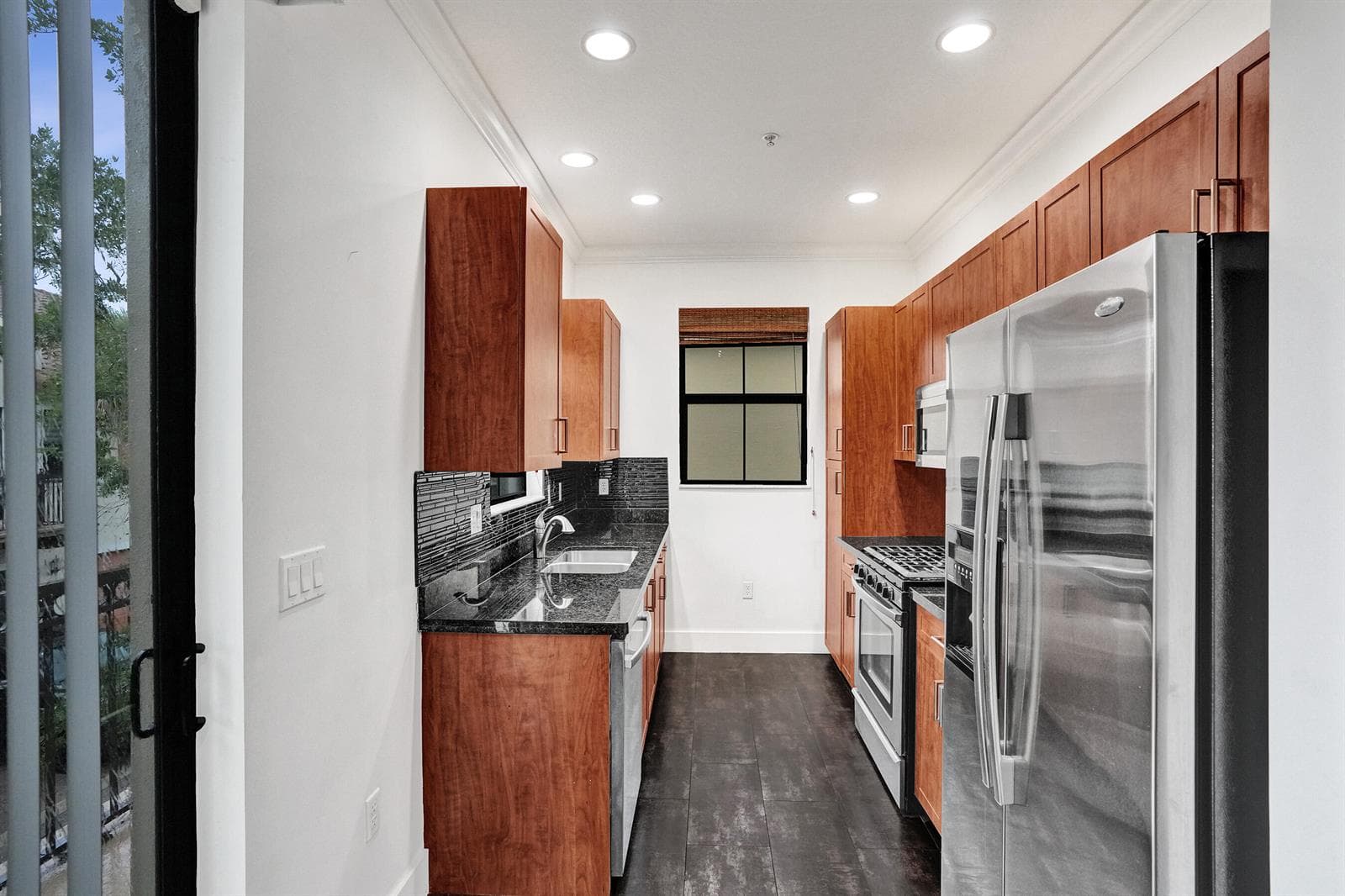 12662 NW 32nd Place, Sunrise, FL 33323 photo 4
