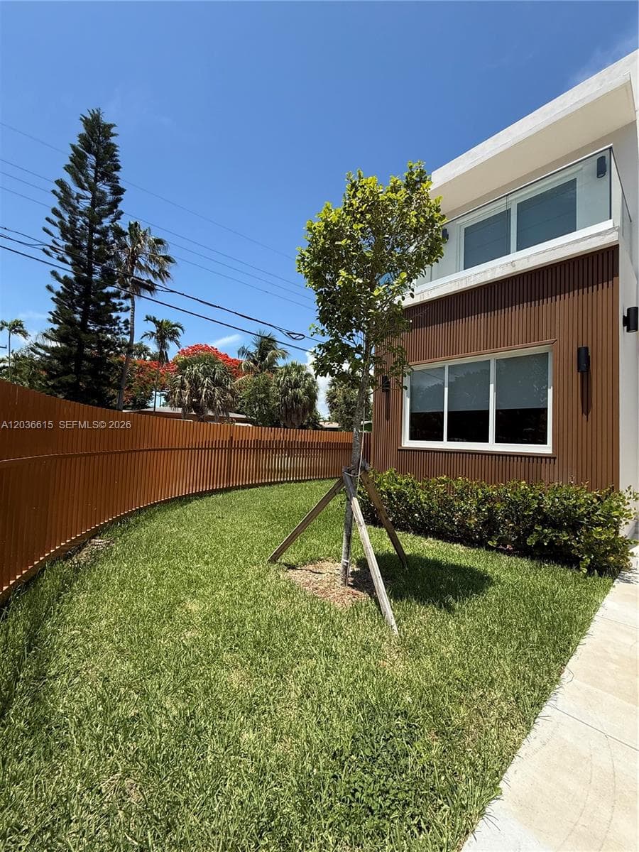 3326 Elizabeth St, Miami, FL 33133 photo 5