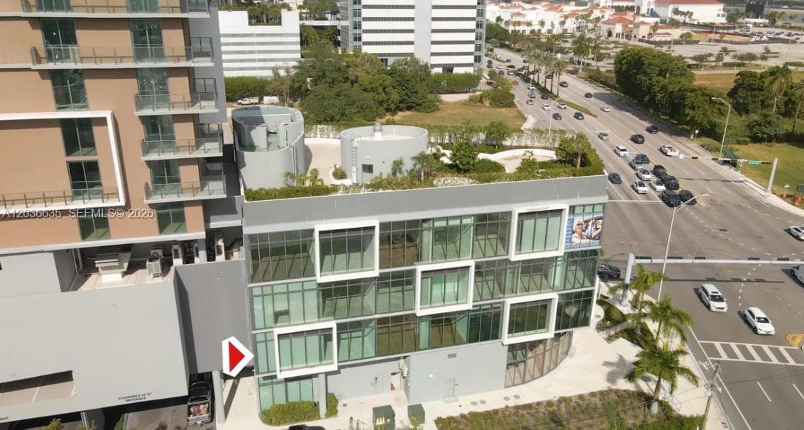 21290 Biscayne Blvd Aventura, Aventura, FL 33180 photo 3