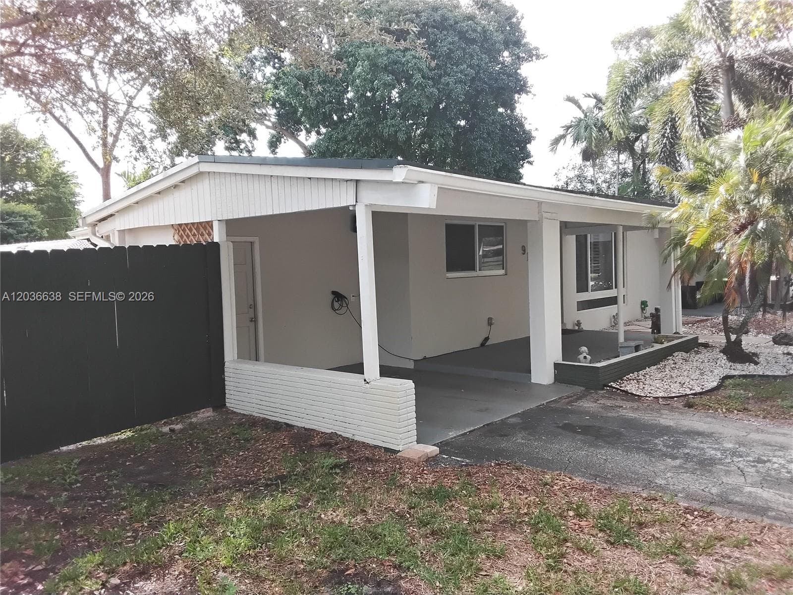 911 W Country Club Cir, Plantation, FL 33317 photo 5