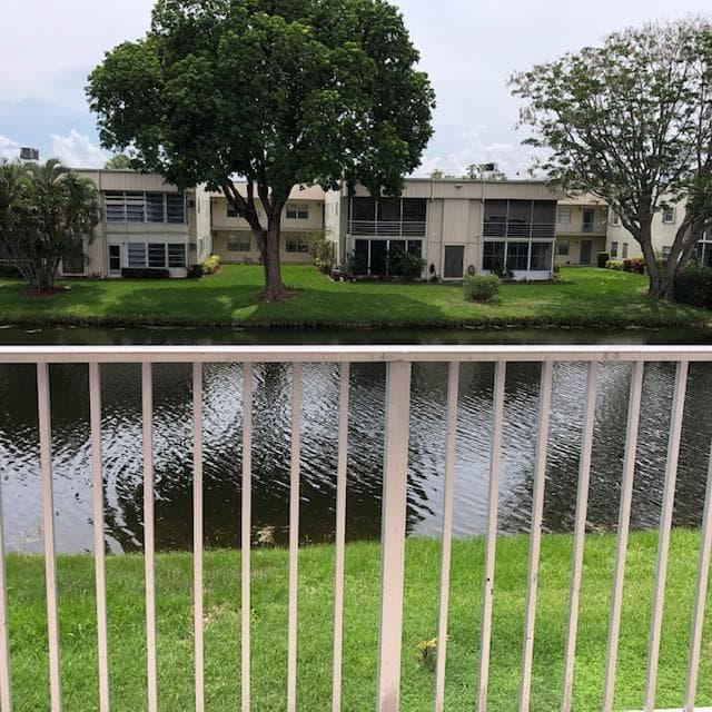 370 Saxony Trail, Delray Beach, FL 33446 photo 5