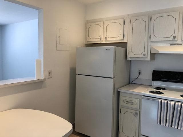 370 Saxony Trail, Delray Beach, FL 33446 photo 4
