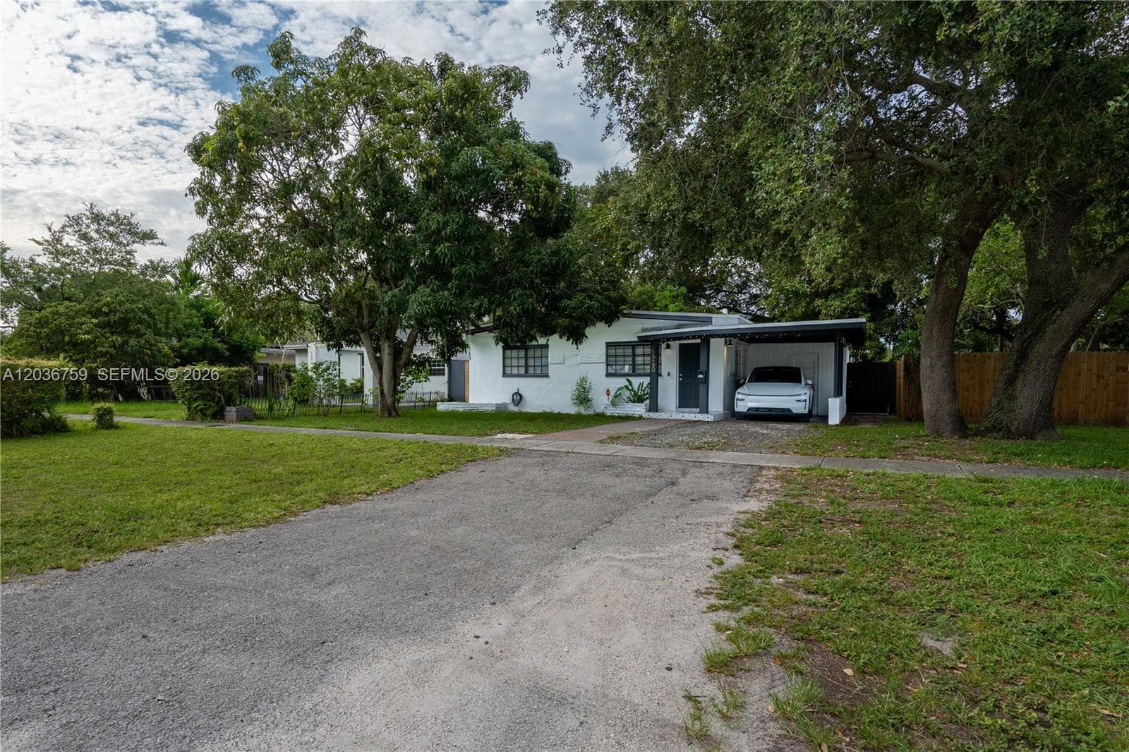 1260 NE 153rd St, North Miami Beach, FL 33162 photo 5