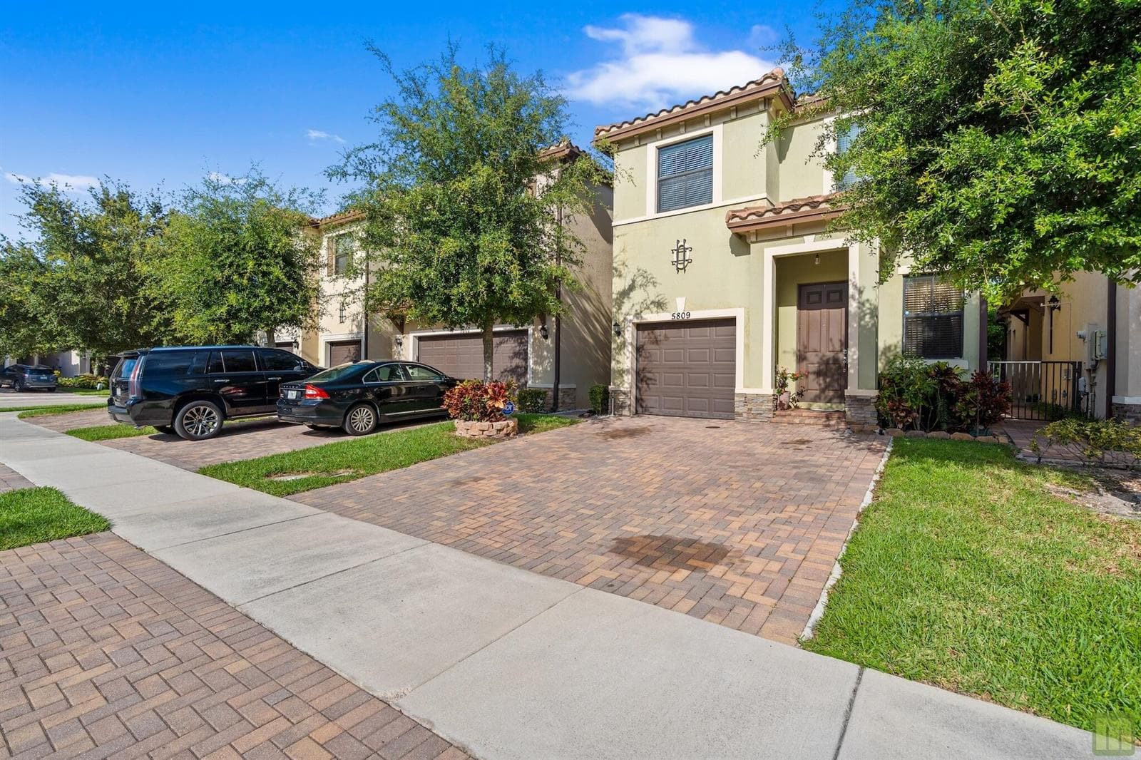 5809 NW 46th Lane, Tamarac, FL 33319 photo 2