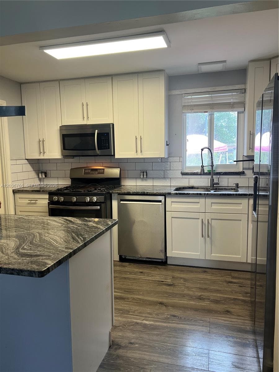 241 SW 3rd Ter # 0, Dania Beach, FL 33004 photo 4