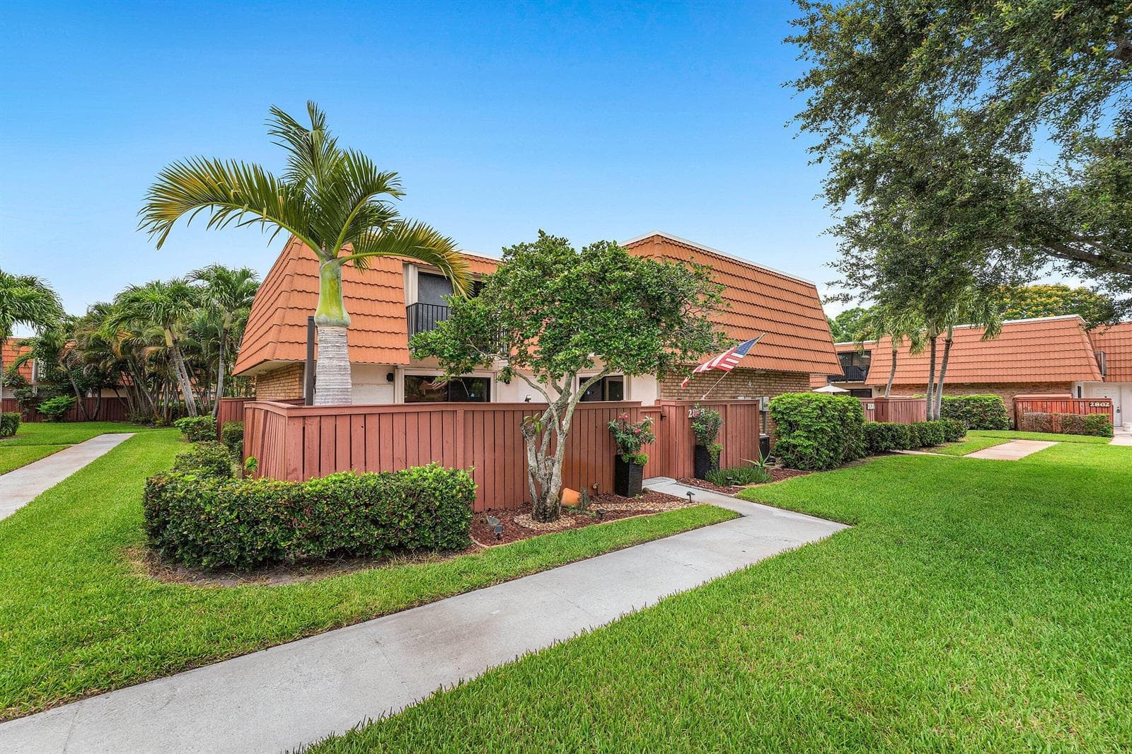 2818 Waterford Drive N, Deerfield Beach, FL 33442 photo 3