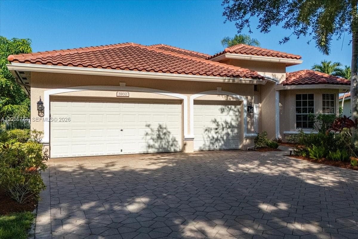 5932 NW 56th Cir, Coral Springs, FL 33067 photo 3