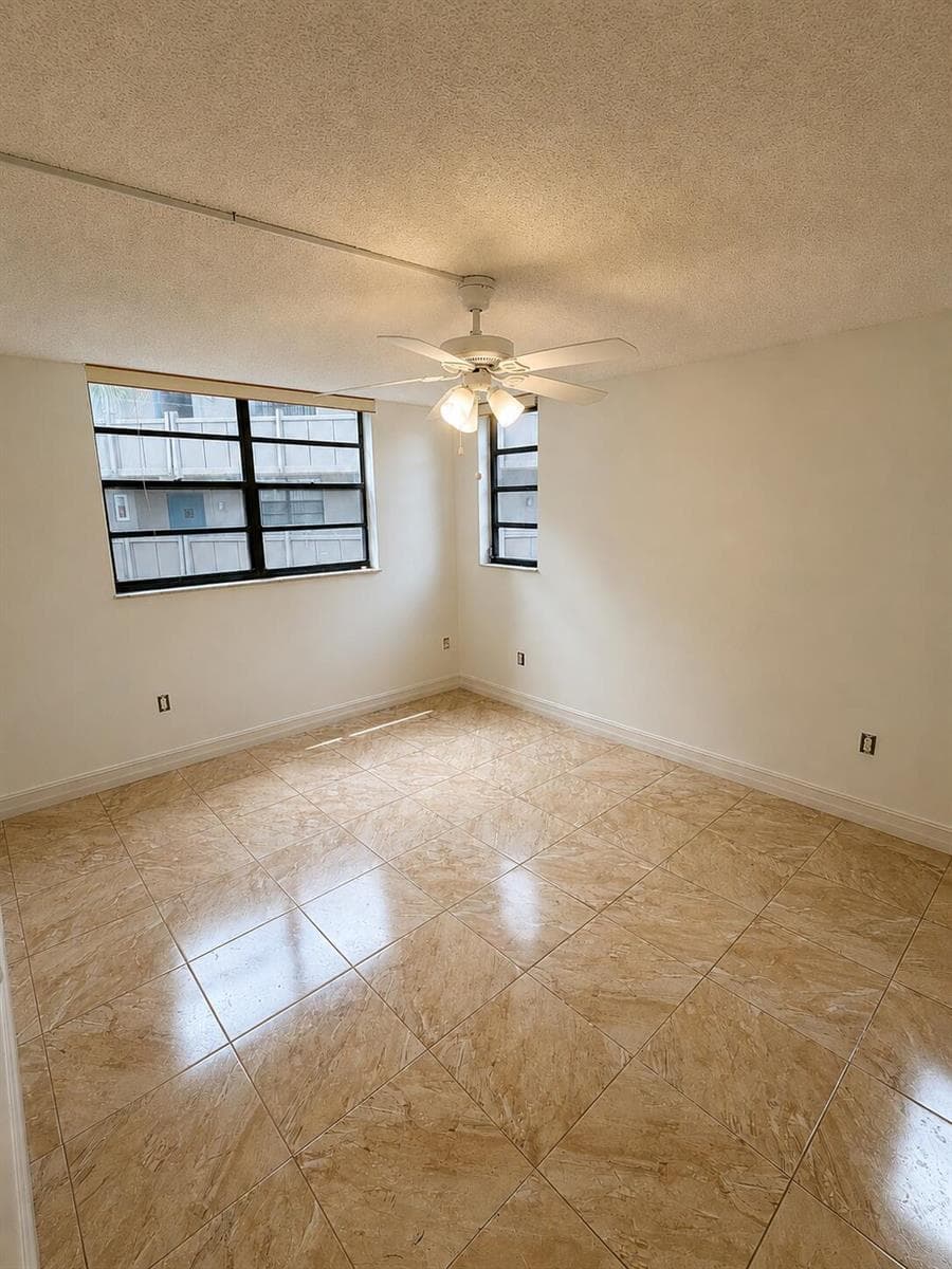1000 Colony Point Circle # 315, Pembroke Pines, FL 33026 photo 3