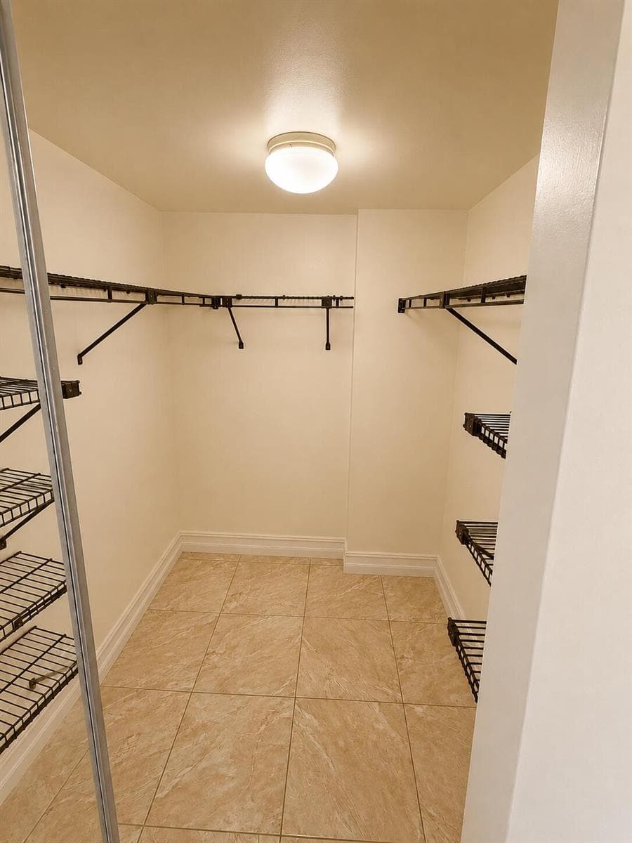 1000 Colony Point Circle # 315, Pembroke Pines, FL 33026 photo 4