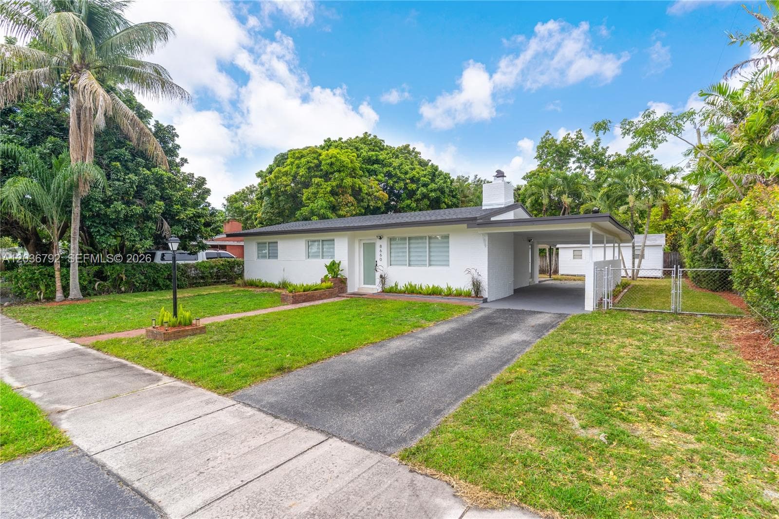 8660 SW 125th Ter, Miami, FL 33156 photo 2