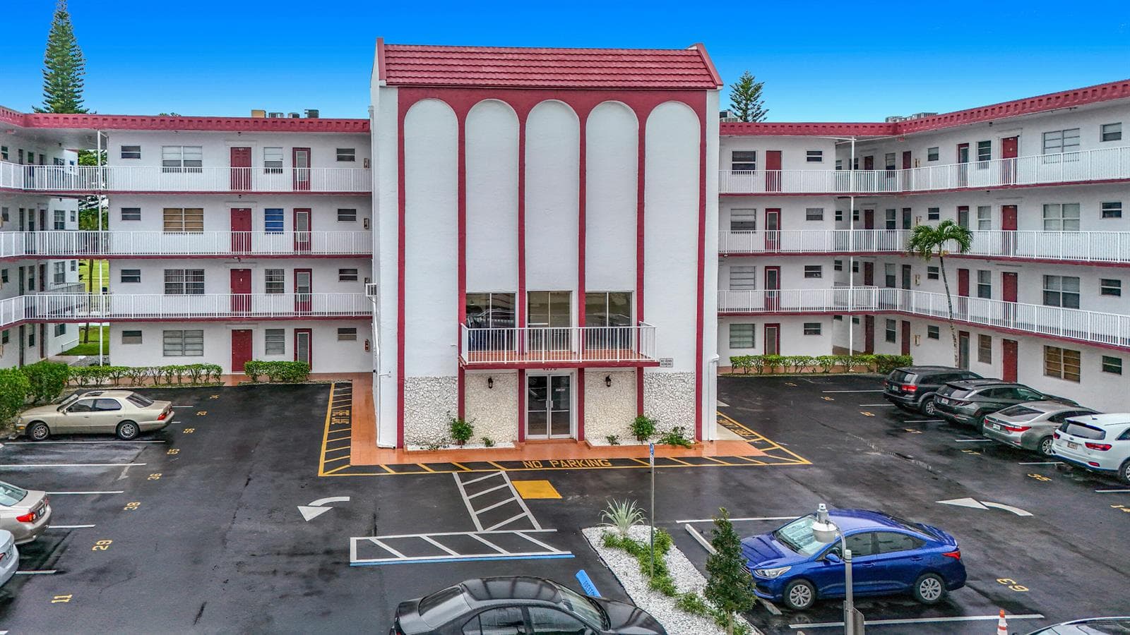 4270 NW 40th Street # 401, Lauderdale Lakes, FL 33319 photo 5