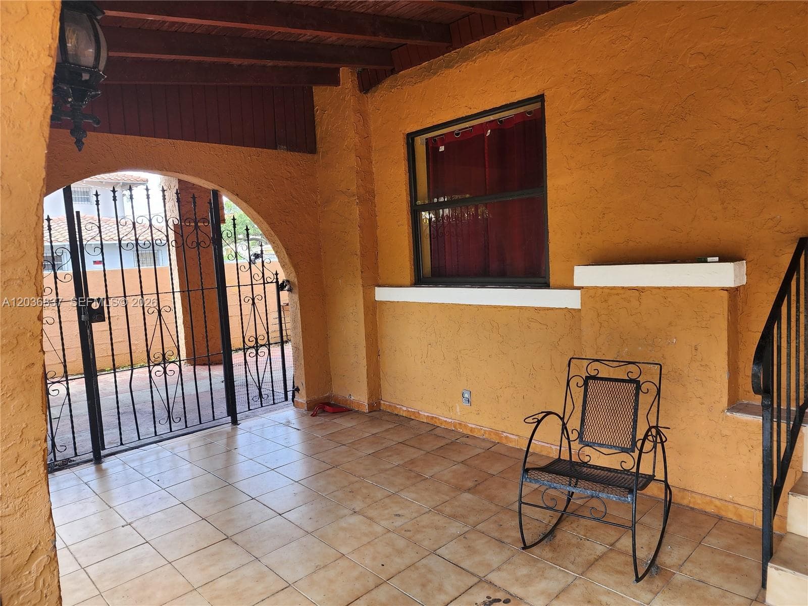 26 NW 24th Ct, Miami, FL 33125 photo 4