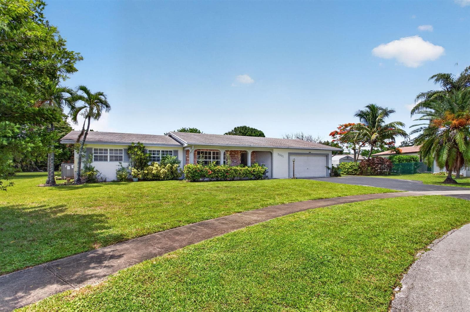 7501 NW 6th Street, Plantation, FL 33317 photo 2