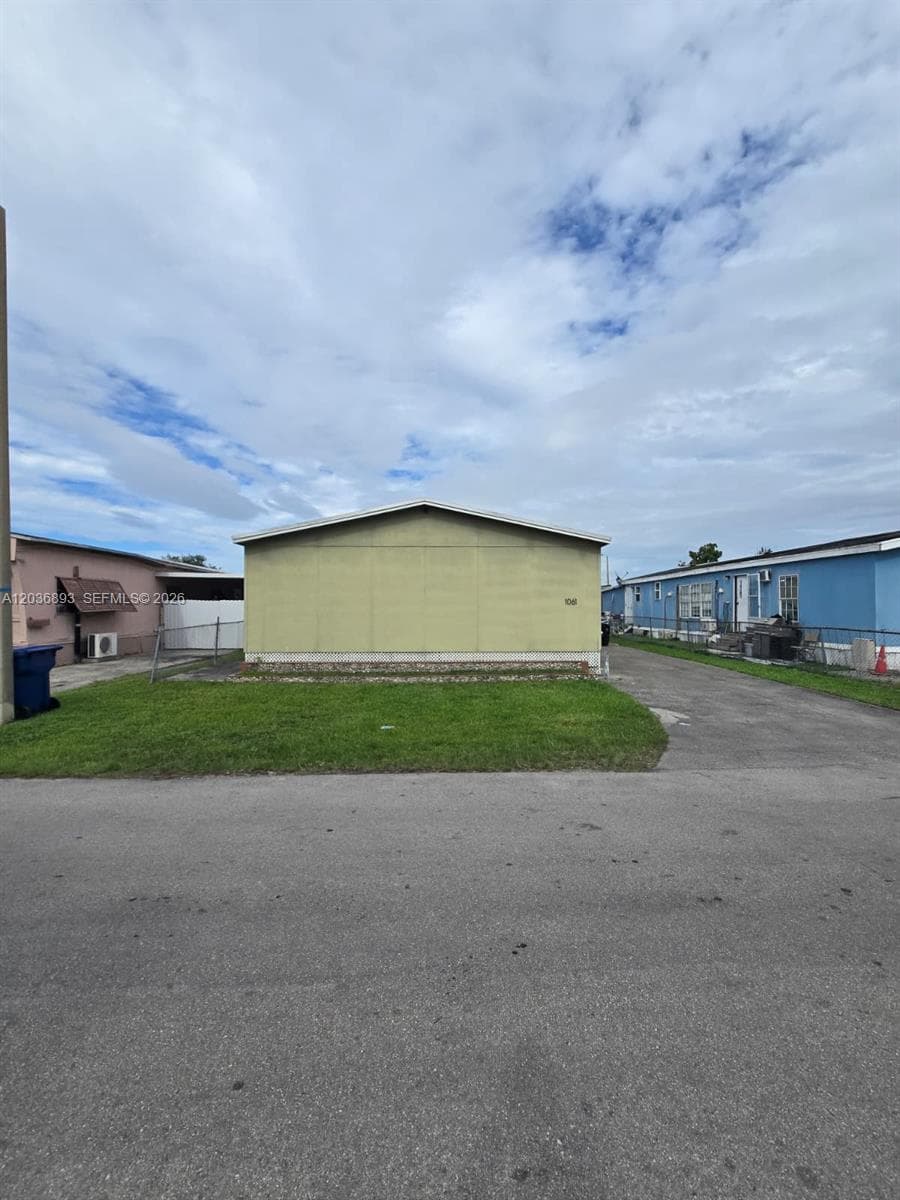 1061 SW 131 PL, Miami, FL 33184 photo 3