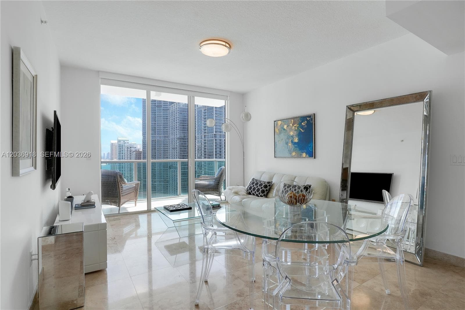 31 SE 5th St # 3812, Miami, FL 33131 photo 5