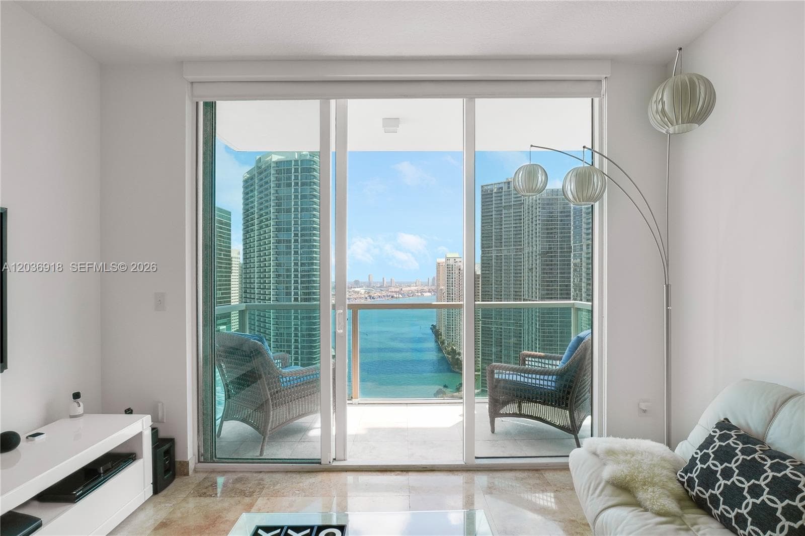 31 SE 5th St # 3812, Miami, FL 33131 photo 4