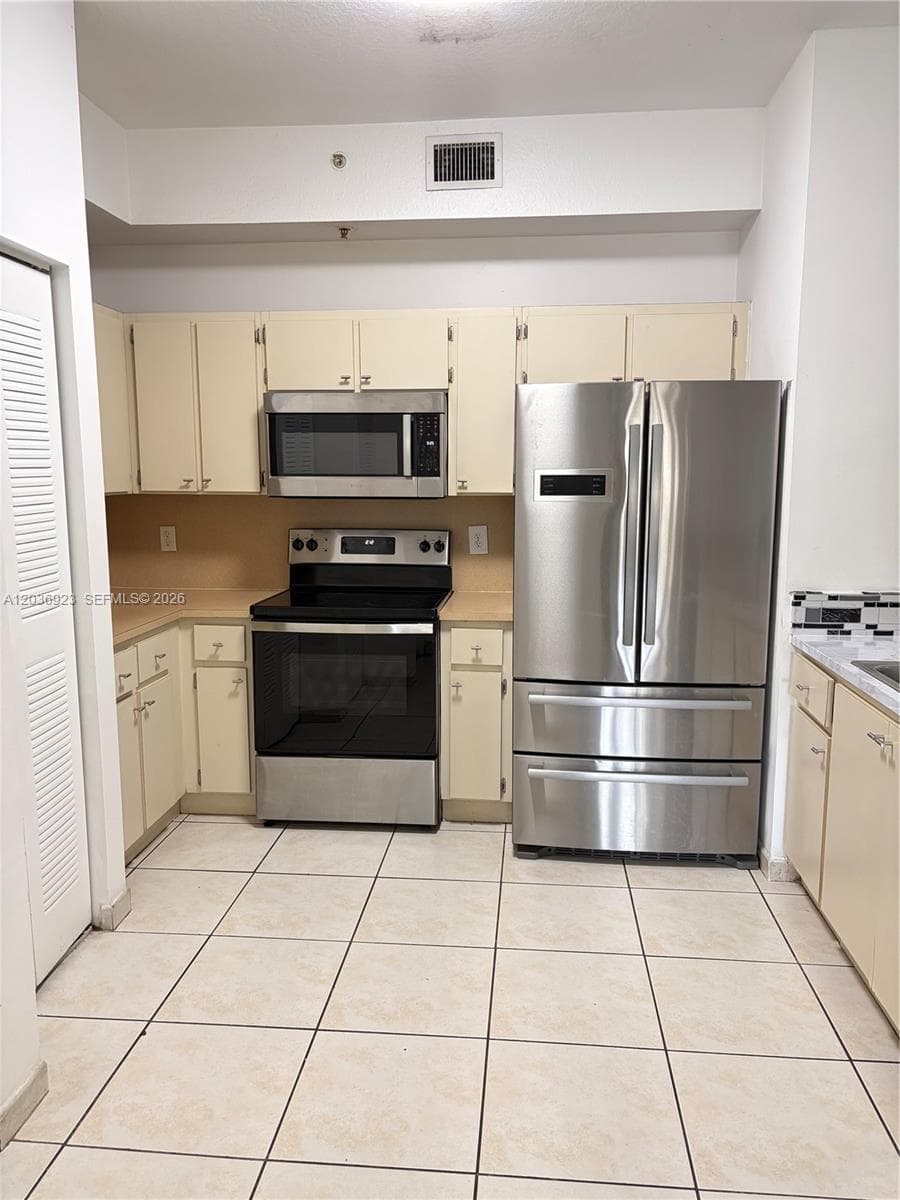7360 NW 114th Ave # 103, Doral, FL 33178 photo 4