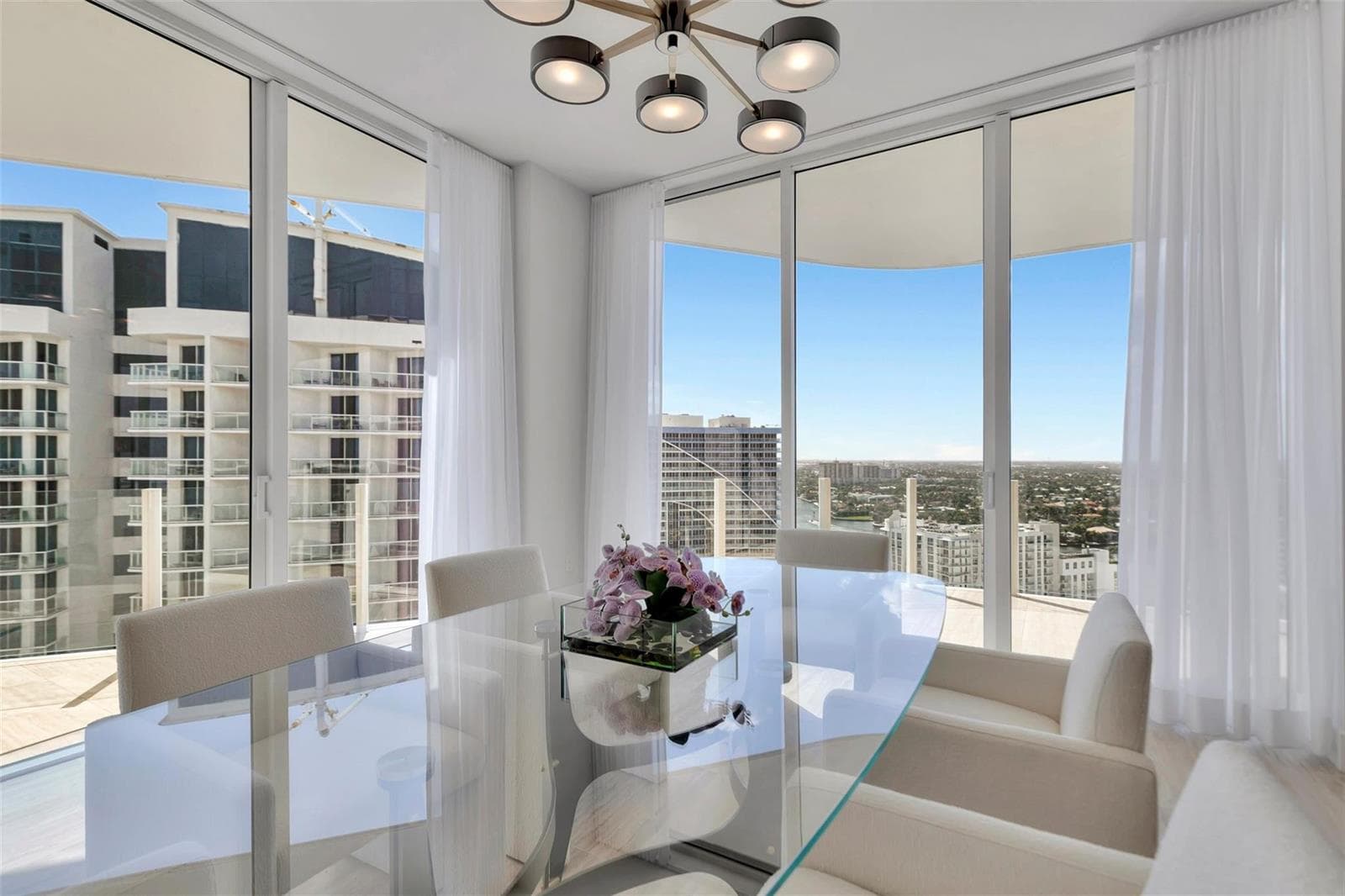 525 N Fort Lauderdale Beach Boulevard # 1903, Fort Lauderdale, FL 33304 photo 2