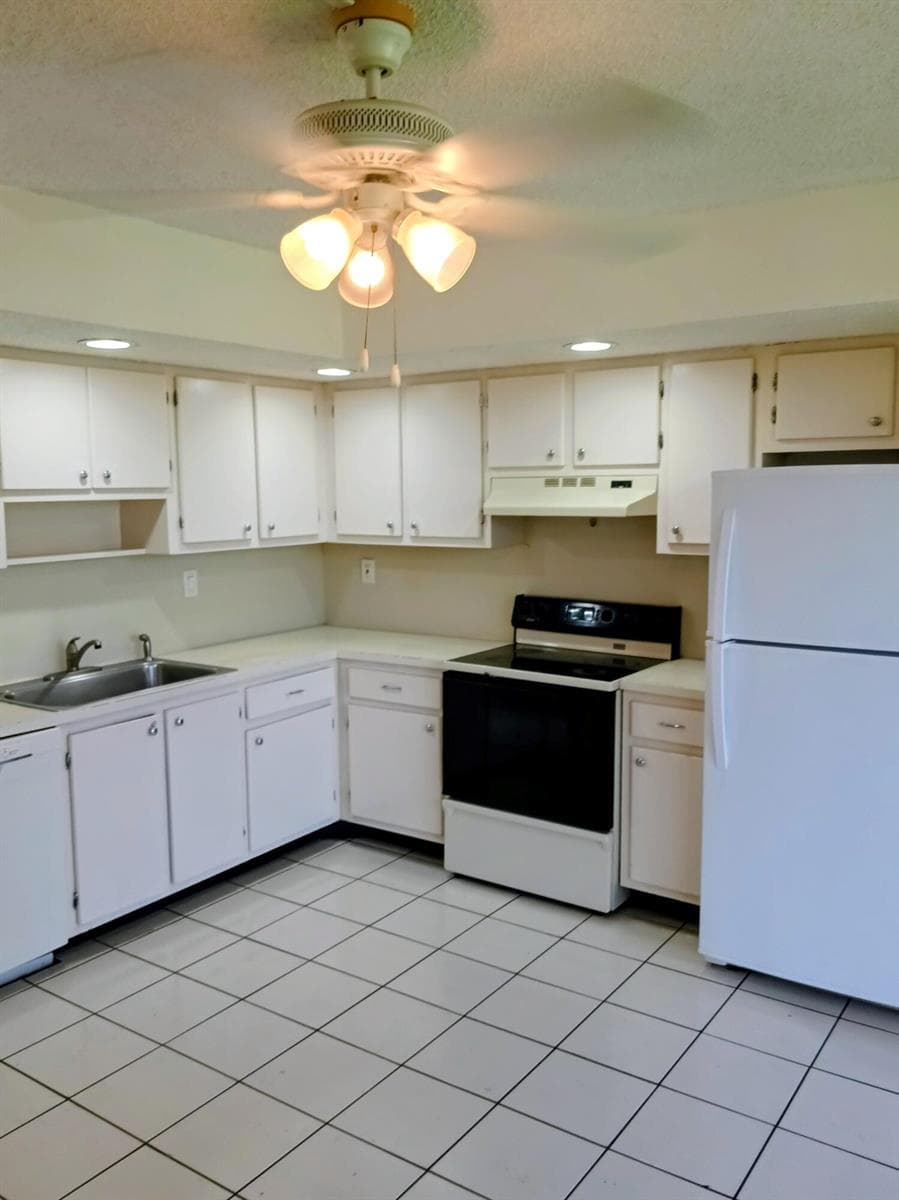 8015 SW 107th Avenue SW # 218, Miami, FL 33173 photo 2