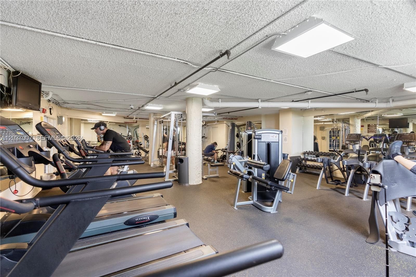 905 Brickell Bay Dr # 623, Miami, FL 33131 photo 5