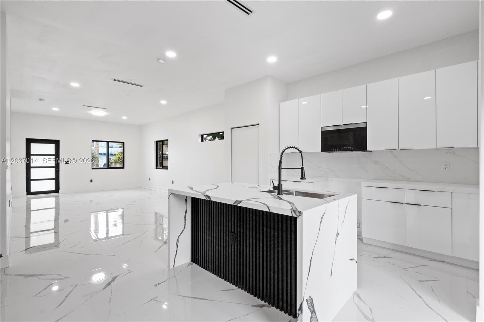 426 SW 9th Ave, Homestead, FL 33030 photo 3