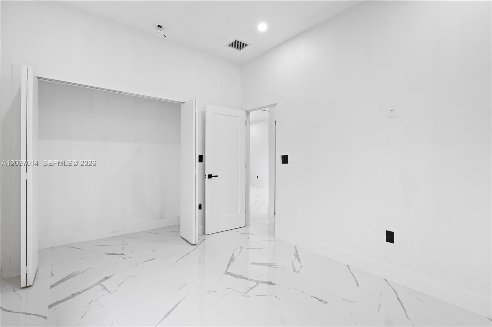 426 SW 9th Ave, Homestead, FL 33030 photo 5
