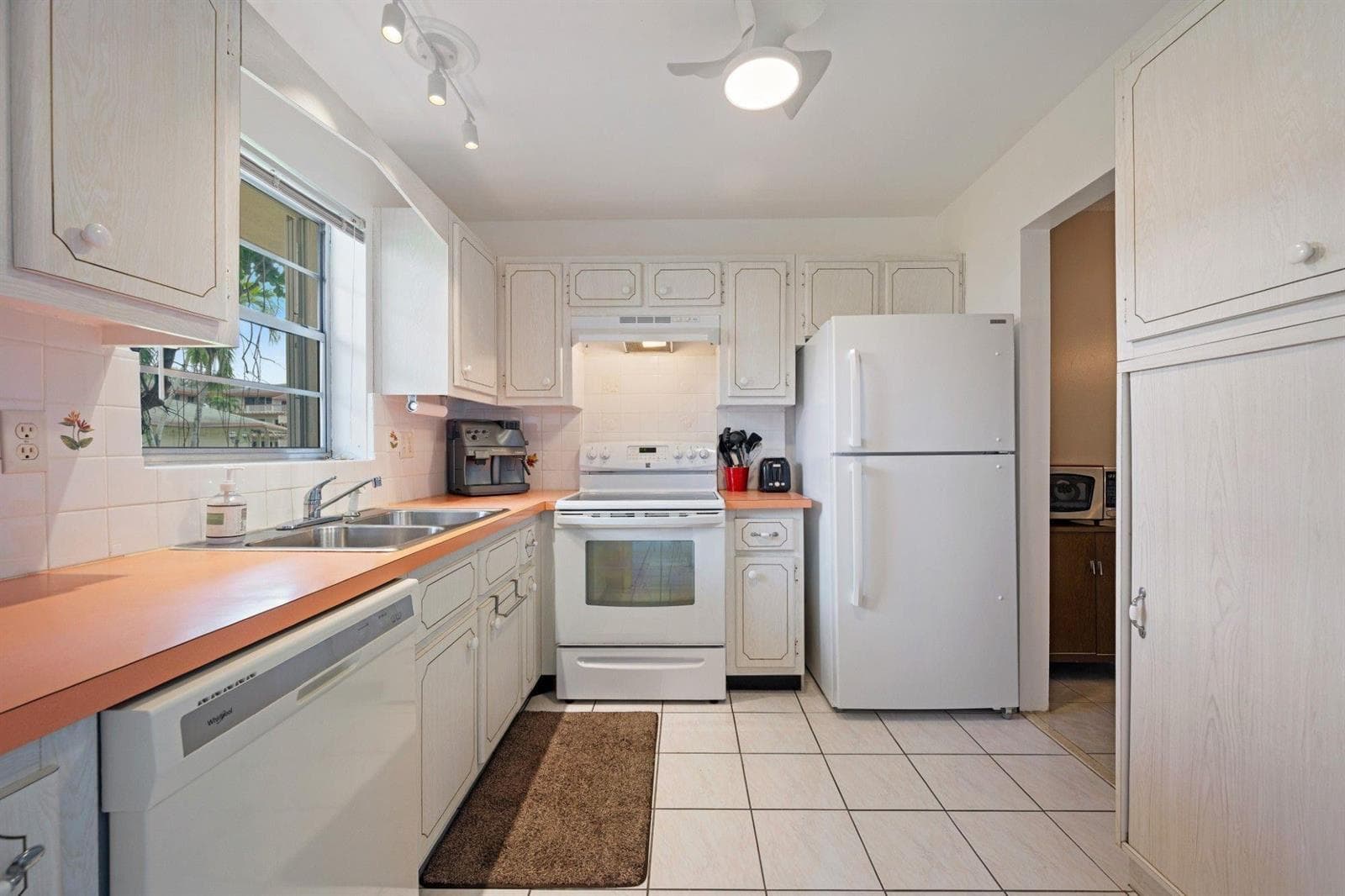 5300 Washington Street # 108d, Hollywood, FL 33021 photo 2