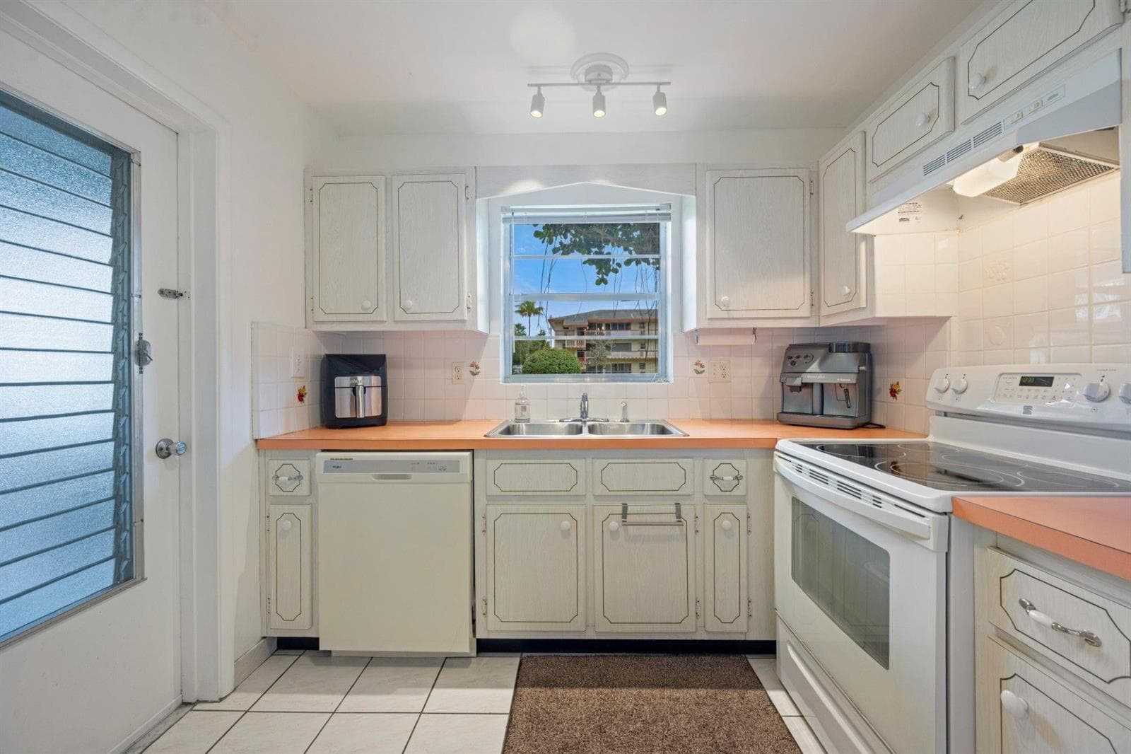 5300 Washington Street # 108d, Hollywood, FL 33021 photo 3