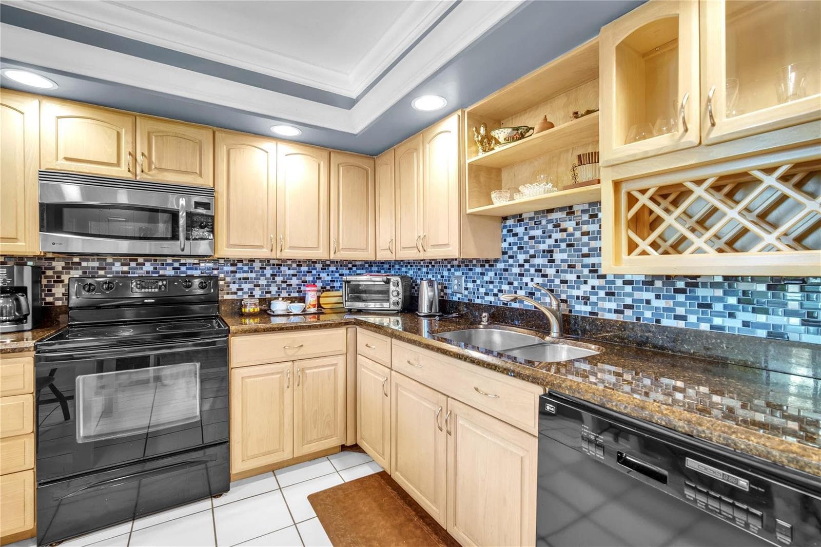 400 Oaks Lane # 115, Pompano Beach, FL 33069 photo 2