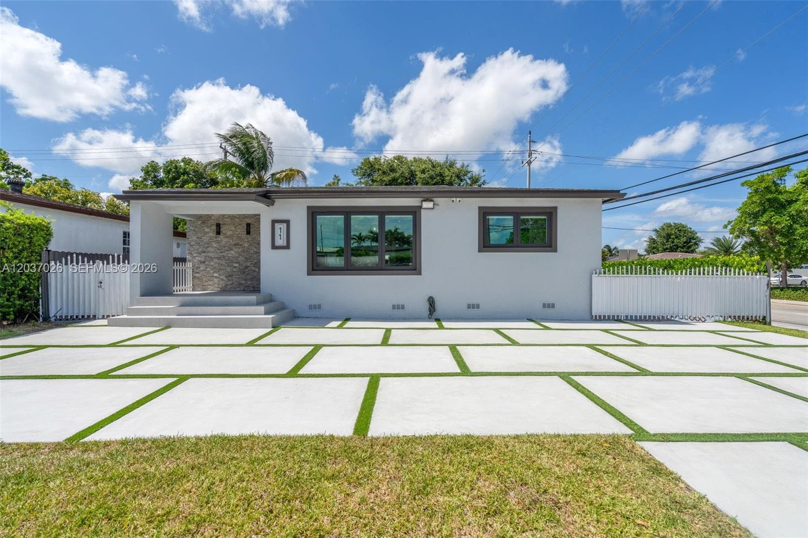 11 W 59th St, Hialeah, FL 33012 photo 2