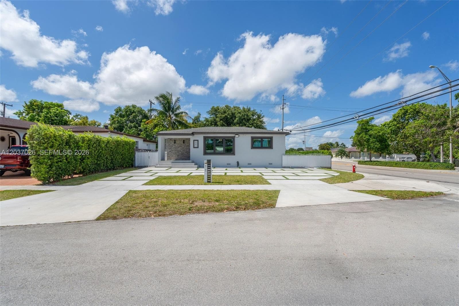 11 W 59th St, Hialeah, FL 33012 photo 3
