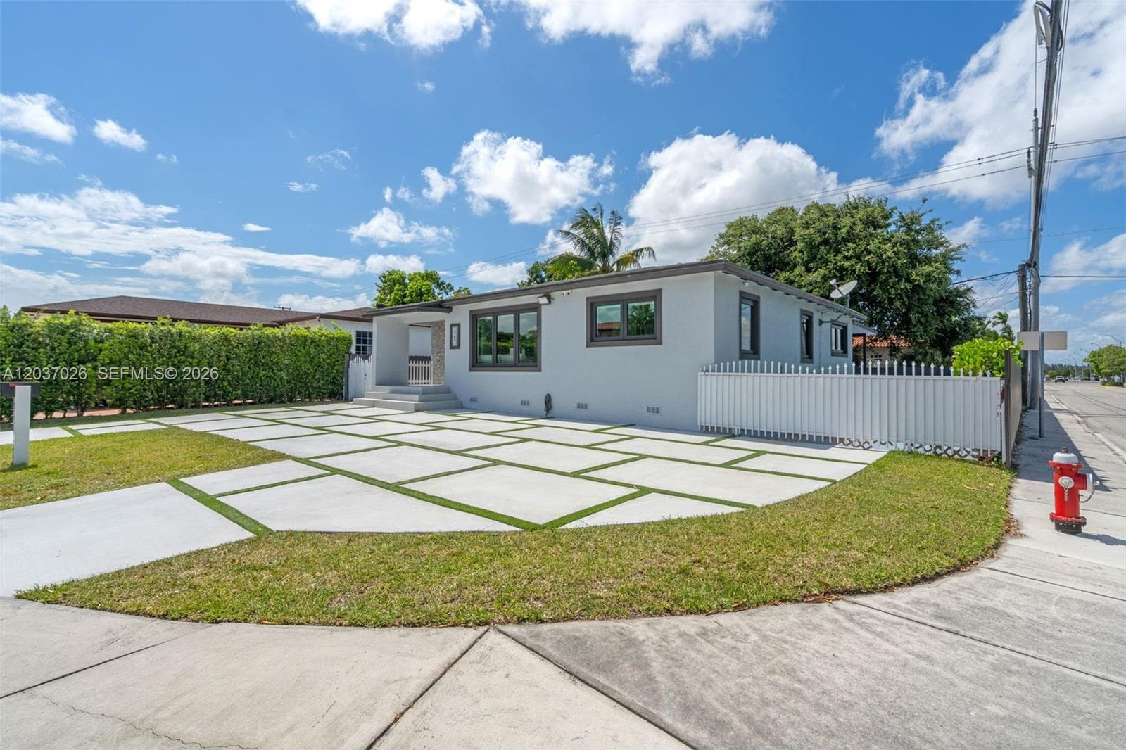 11 W 59th St, Hialeah, FL 33012 photo 4