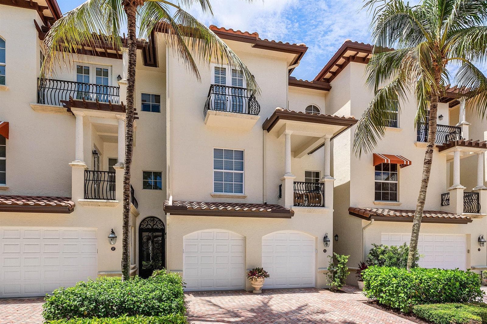 26 Marina Gardens Drive, Palm Beach Gardens, FL 33410 photo 3