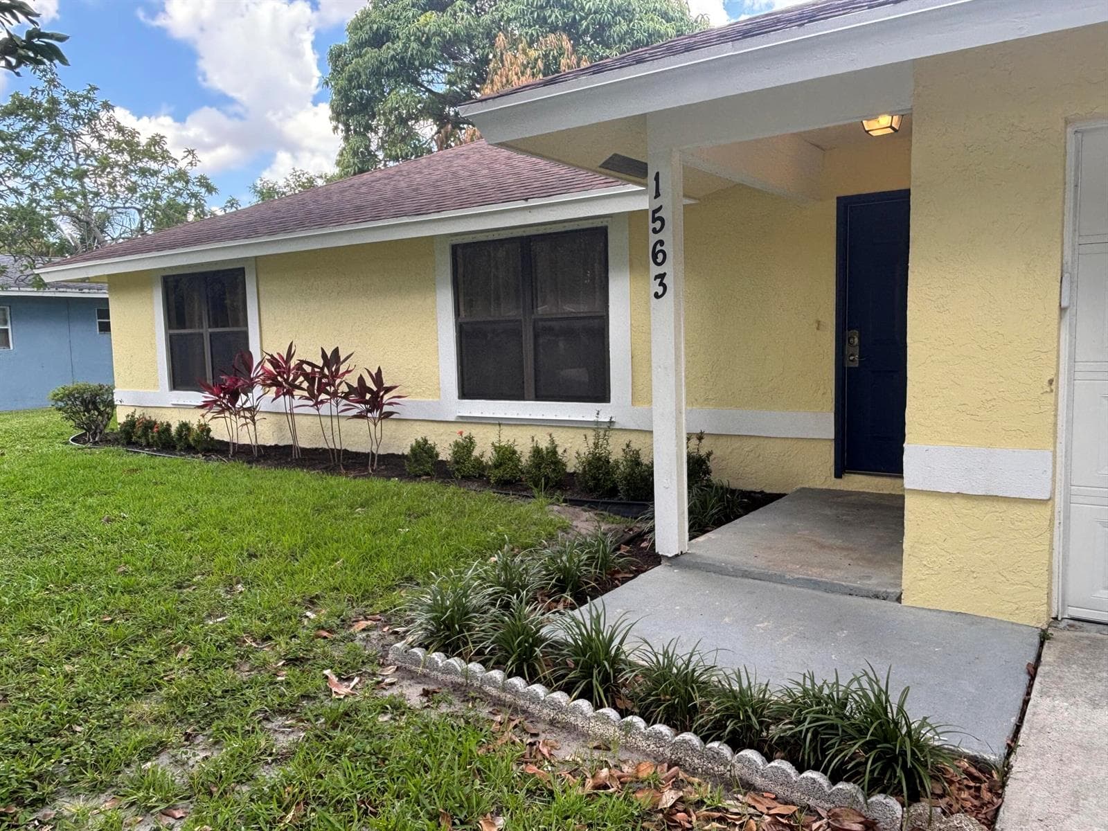 1563 40th Street, West Palm Beach, FL 33407 photo 3