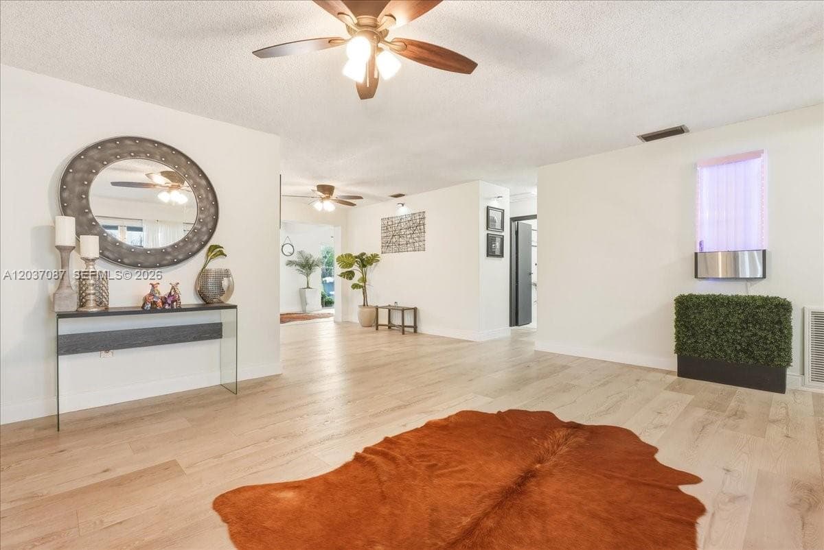 8580 NW 20th Ct, Sunrise, FL 33322 photo 5