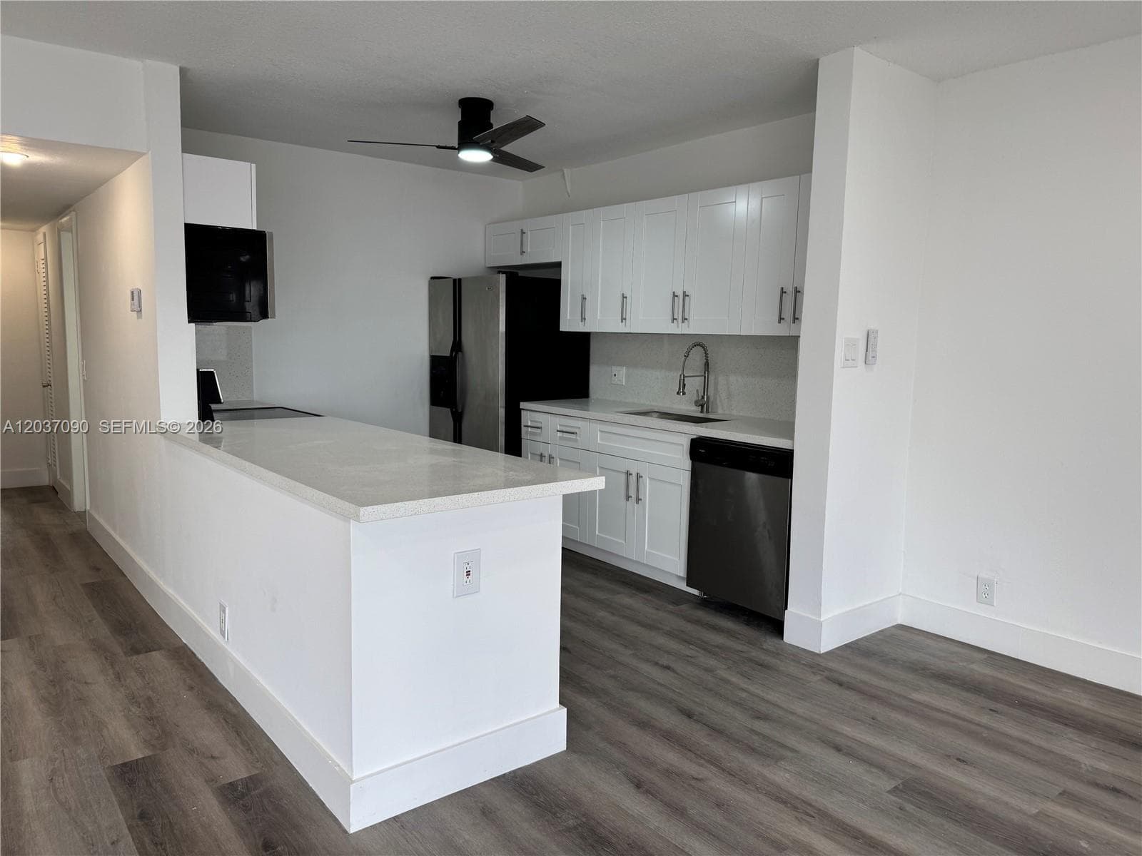 630 Layne Blvd # 211, Hallandale Beach, FL 33009 photo 5