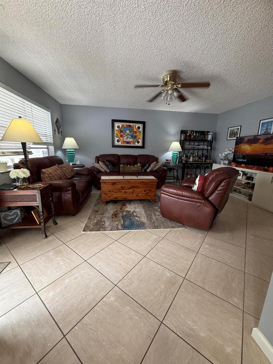 462 Normandy J, Delray Beach, FL 33484 photo 2