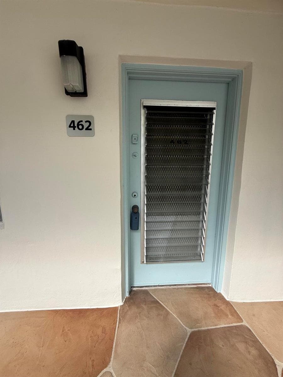462 Normandy J, Delray Beach, FL 33484 photo 3