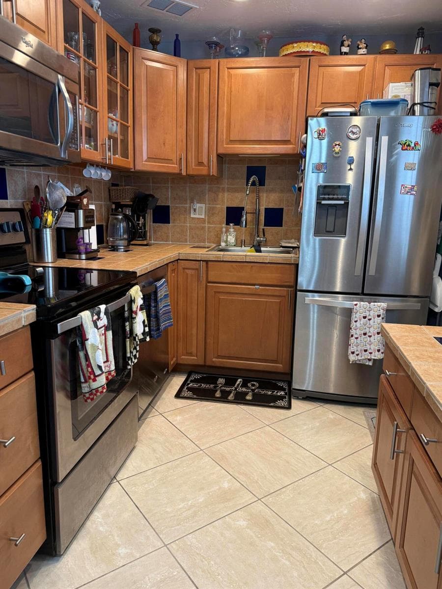 462 Normandy J, Delray Beach, FL 33484 photo 4