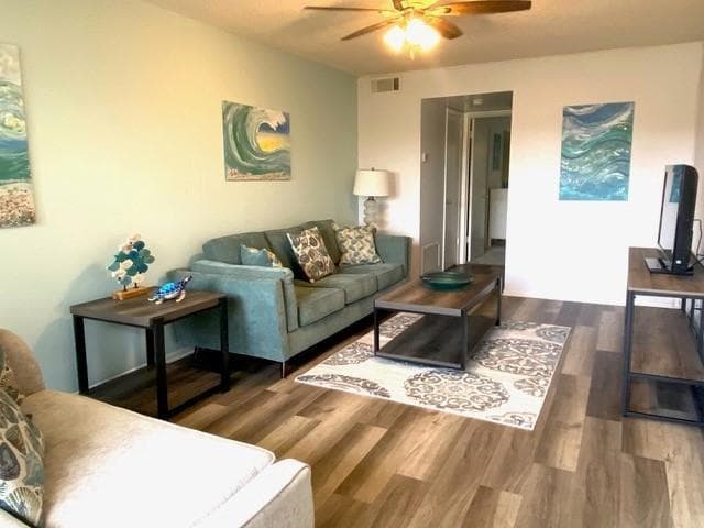 53 Woodland Drive # 105, Vero Beach, FL 32962 photo 3
