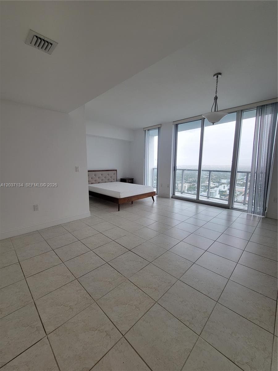 185 SW 7th St # 3500, Miami, FL 33130 photo 5