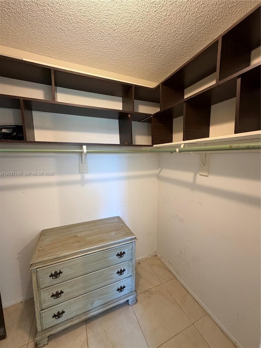 17620 Atlantic Blvd # 514, Sunny Isles Beach, FL 33160 photo 4