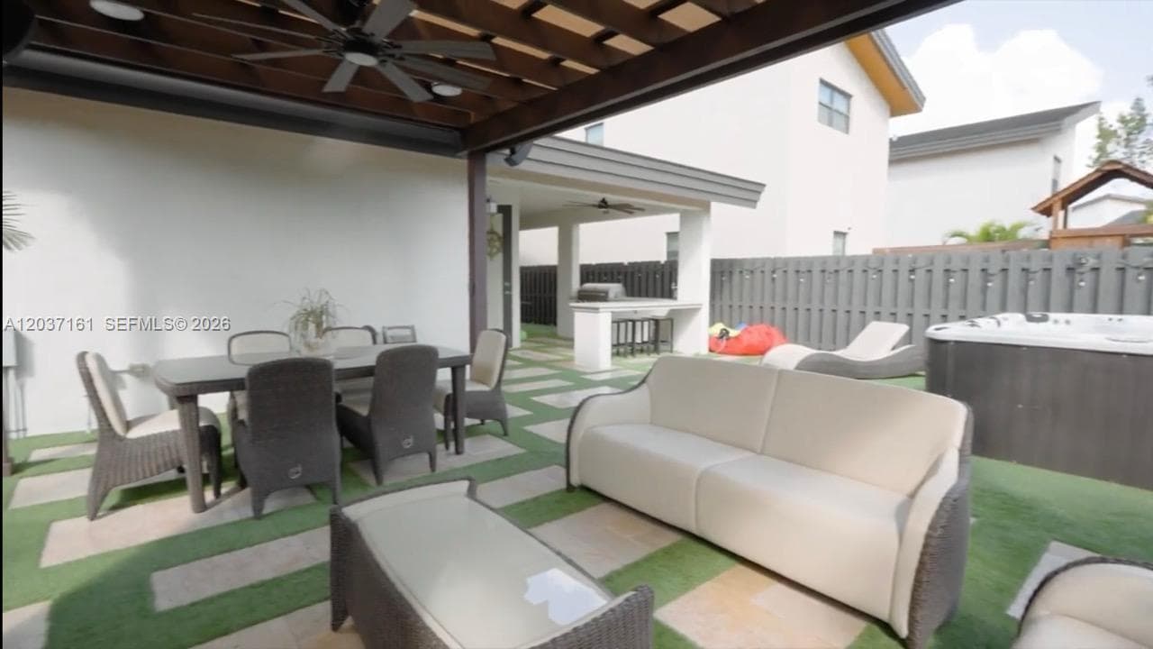 7661 NW 103rd Ct, Doral, FL 33178 photo 3