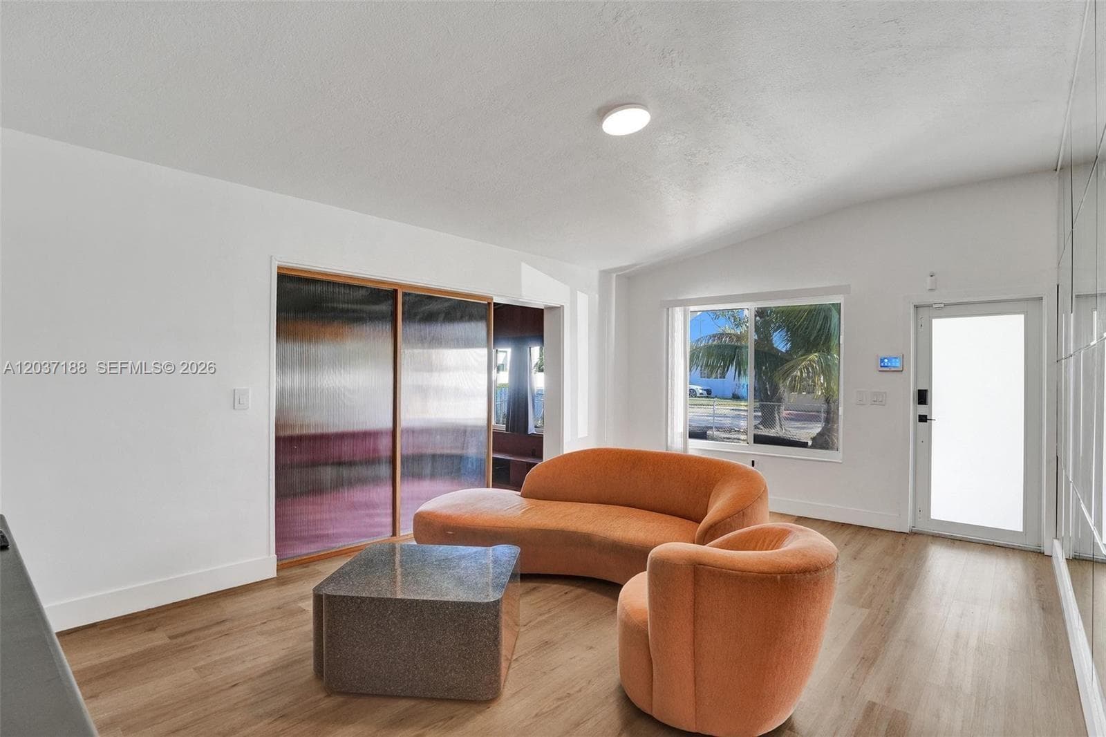 581 NE 175th Ter, North Miami Beach, FL 33162 photo 5