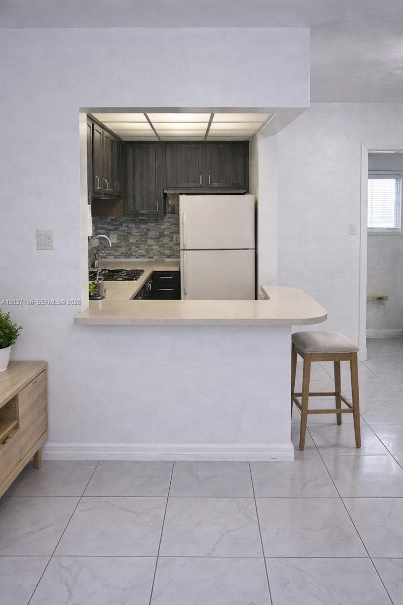 7505 SW 82nd St # 322, Miami, FL 33143 photo 2