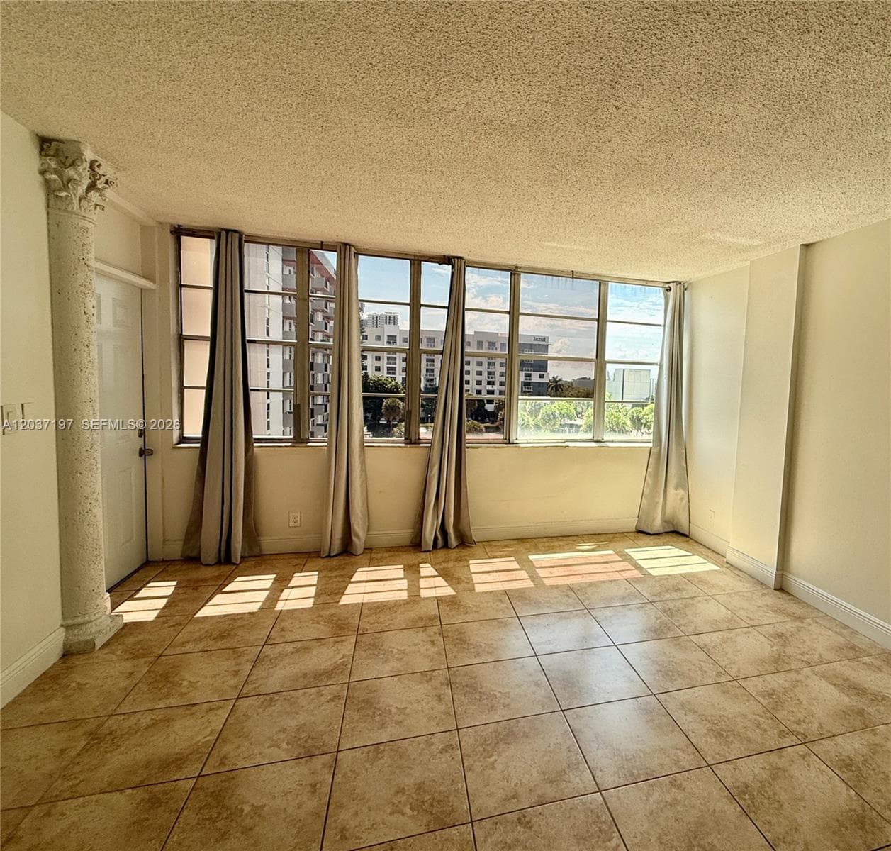2025 NE 164th St # 507, North Miami Beach, FL 33162 photo 2