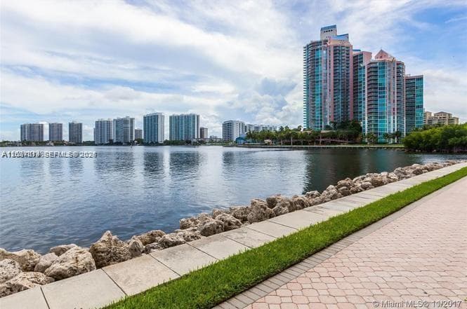 3500 Mystic Pointe Dr # 2306, Aventura, FL 33180 photo 3