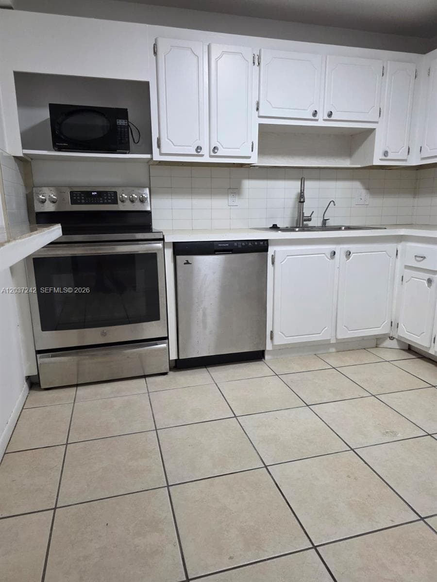 13499 Biscayne Blvd # 706, North Miami, FL 33181 photo 5