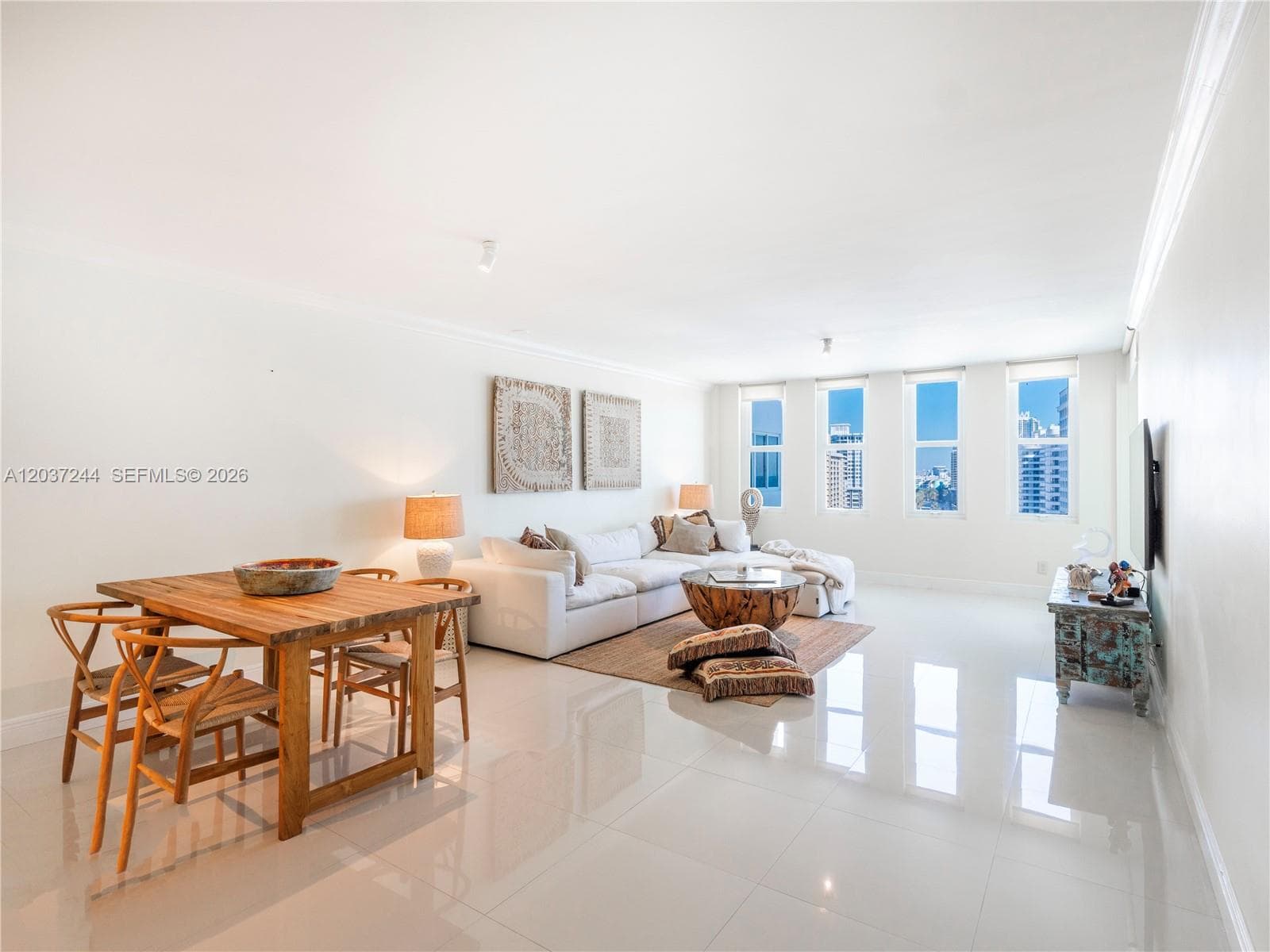 5401 Collins Ave # 1013, Miami Beach, FL 33140 photo 2